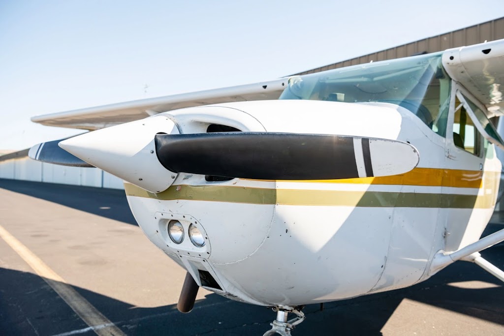 Flight Level Aviation Training | Livermore Municipal Airport, Hangar #390, Livermore, CA 94551, USA | Phone: (510) 379-8394