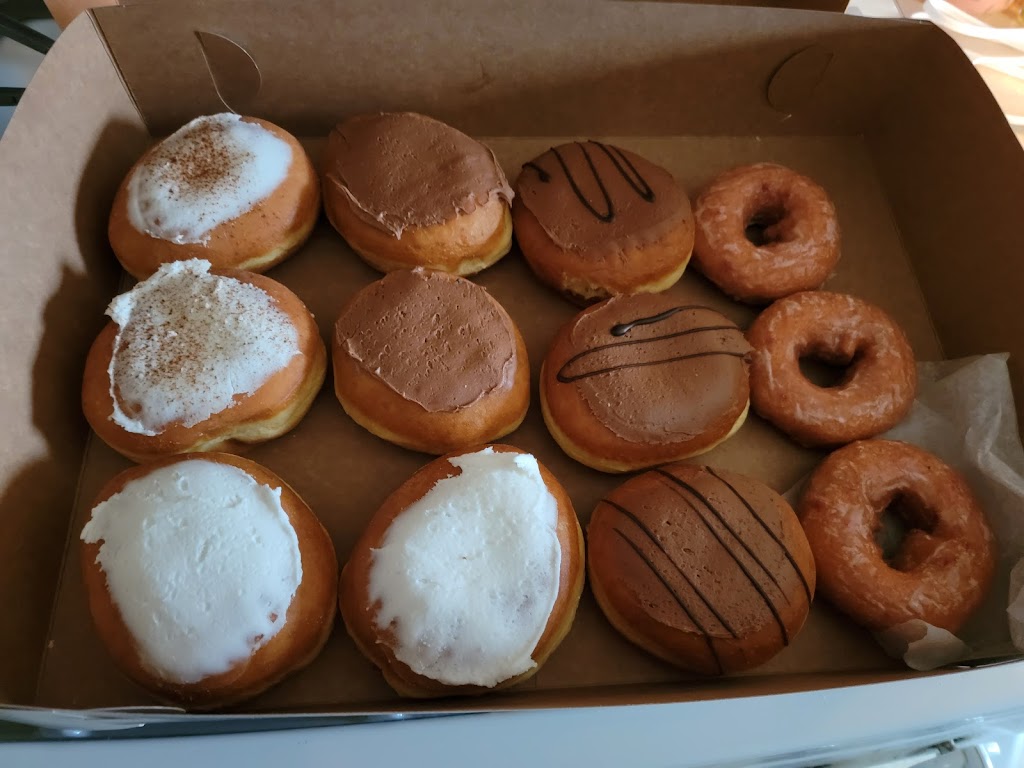 Harlan Donuts | 16247 IN-37, Harlan, IN 46743, USA | Phone: (260) 657-5669