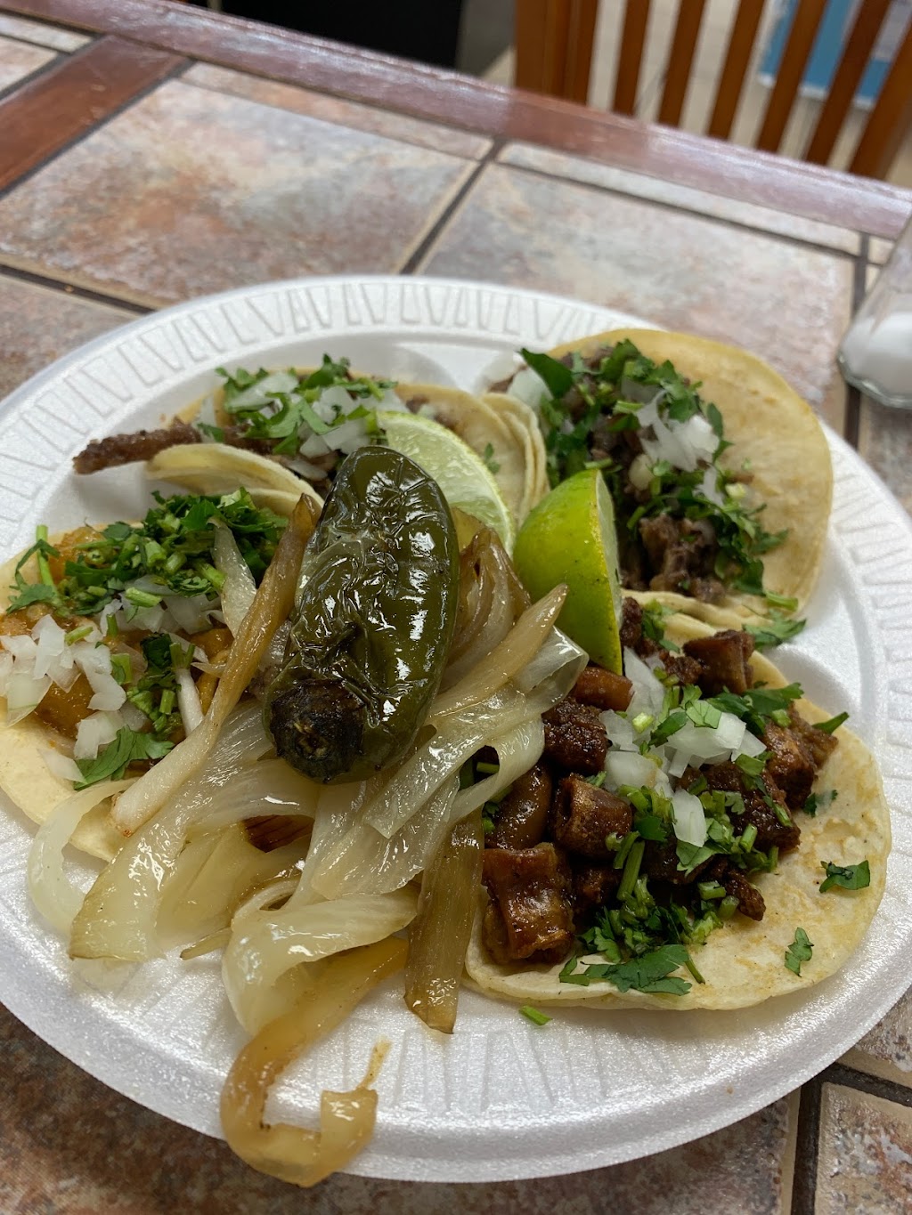 Evelyn &Ofito Taqueria | 2819 S Garland Ave, Garland, TX 75041, USA | Phone: (972) 693-4767