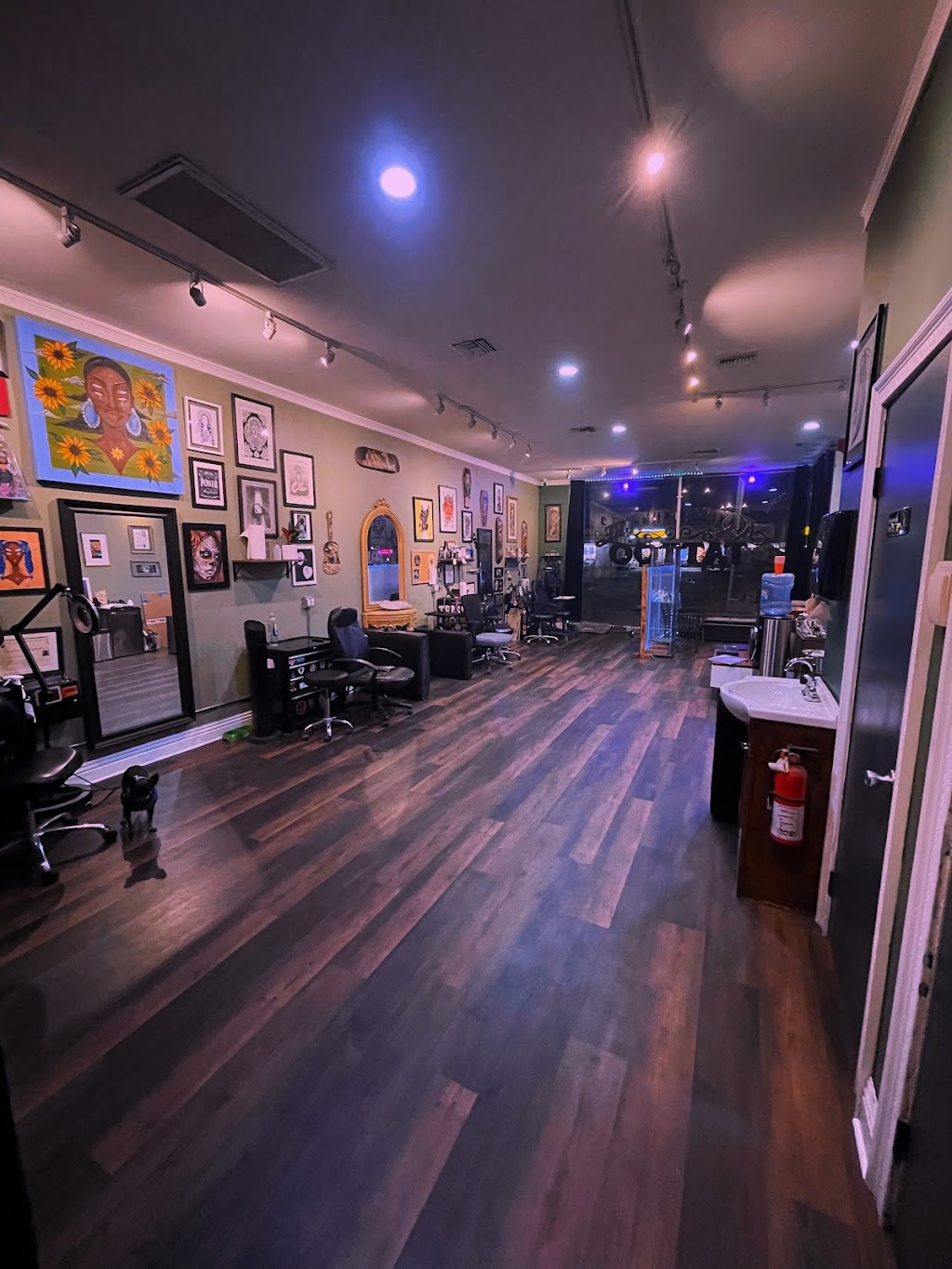 Kustom Kulture Tattoo Studio | 6757 Tampa Ave, Reseda, CA 91335, USA | Phone: (818) 343-8288