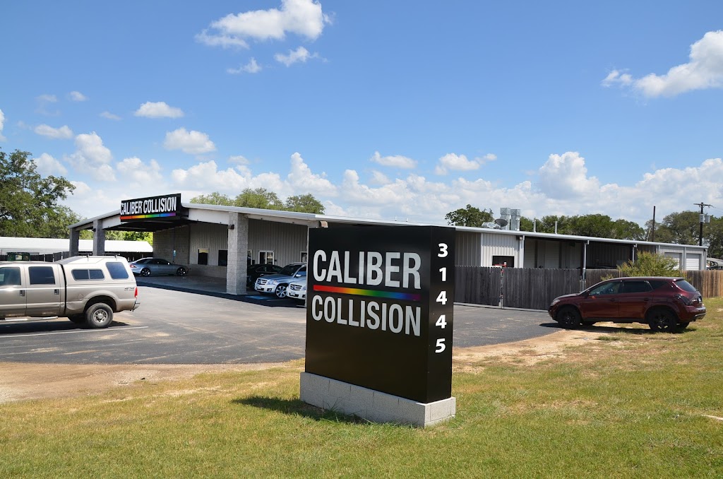 Caliber Collision | 31445, 200 I-10 W, Suite, Boerne, TX 78006, USA | Phone: (830) 981-5550