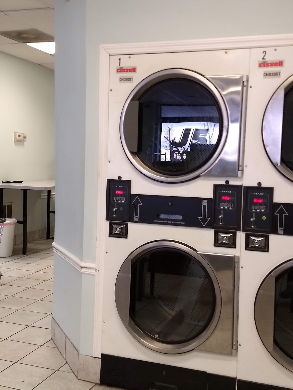 J5 Coin Laundry | 12529 Bennington Pl, St. Louis, MO 63146, USA | Phone: (636) 487-2234