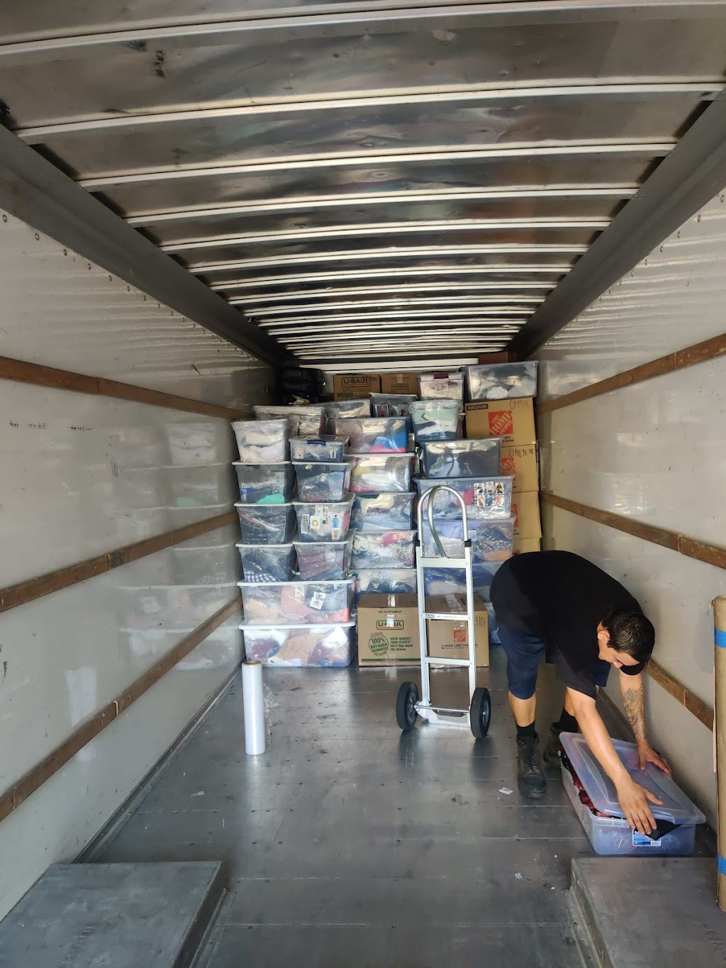 Moving Los Angeles Pros | 4528 Eagle St, East Los Angeles, CA 90022, USA | Phone: (323) 303-8714