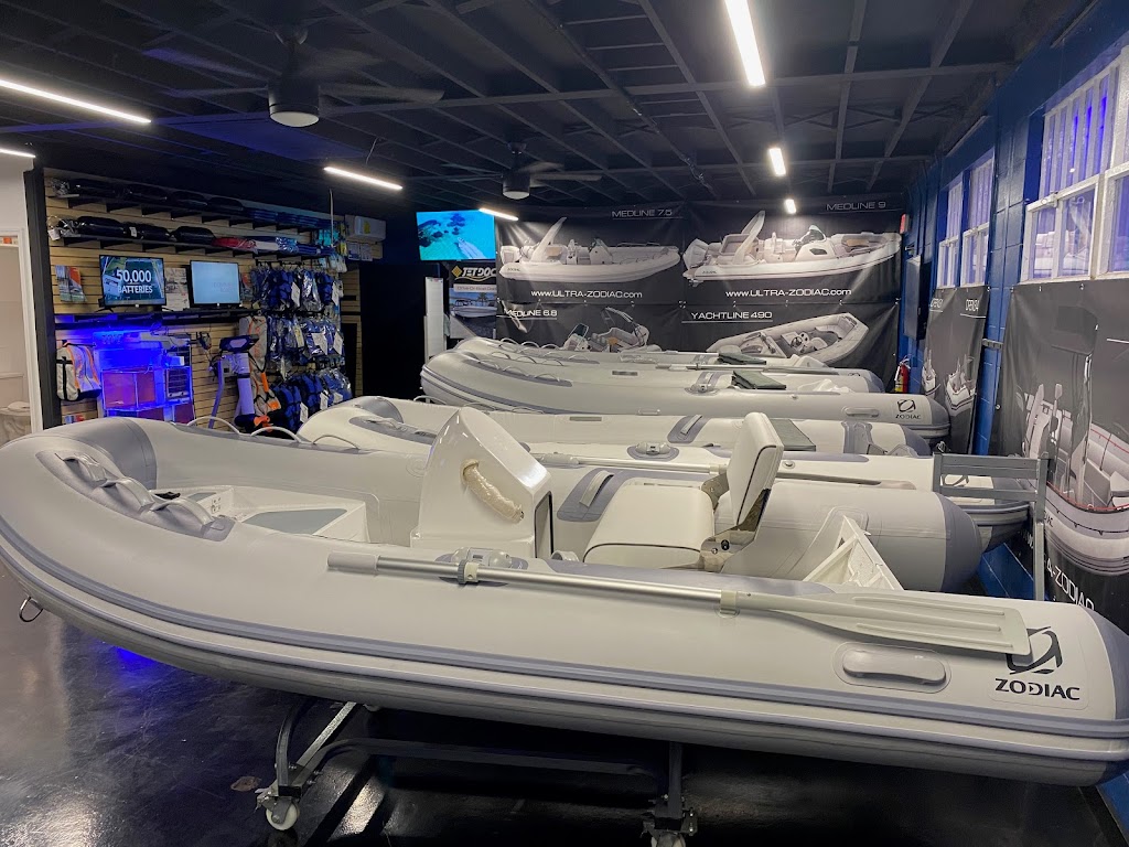 ULTRA-MARINE | 520 Cedar St, Longboat Key, FL 34228, USA | Phone: (833) 558-5872