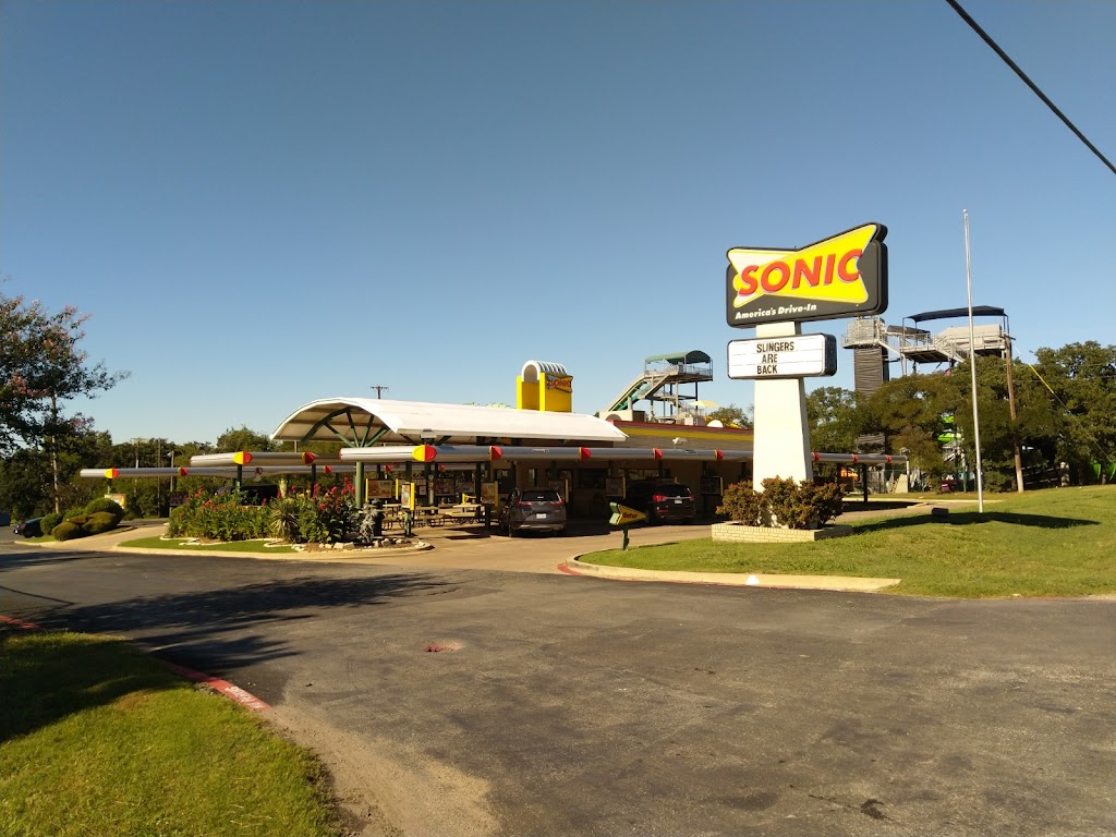 Sonic Drive-In | 8875 Grapevine Hwy, North Richland Hills, TX 76180, USA | Phone: (817) 788-5085