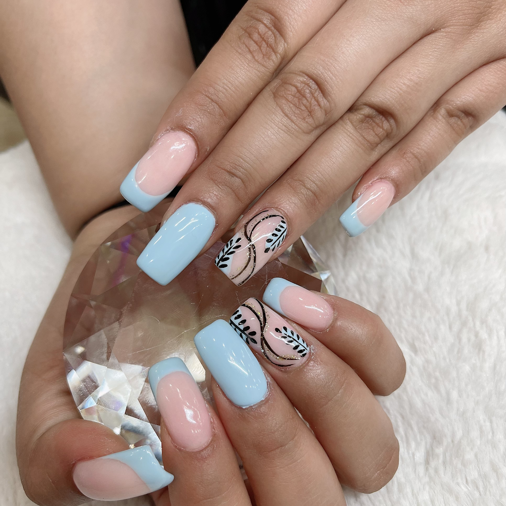 Vickys Nails and Spa | 14081 W Grand Ave #103, Surprise, AZ 85374 | Phone: (623) 556-5434