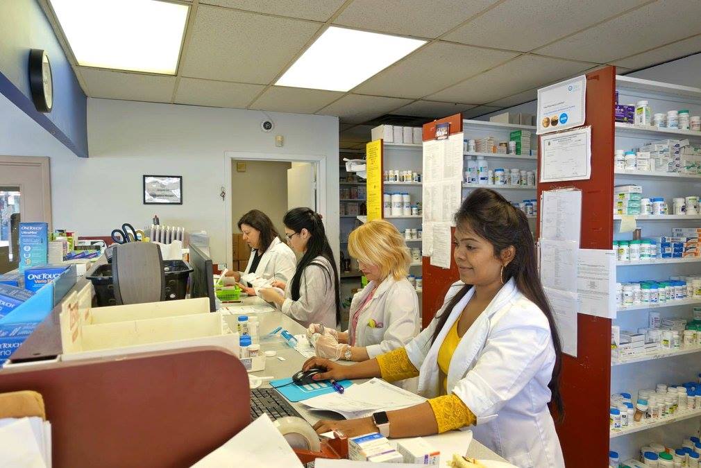 Yee Pharmacy | 165 Goyeau St, Windsor, ON N9A 1G5, Canada | Phone: (519) 256-4954