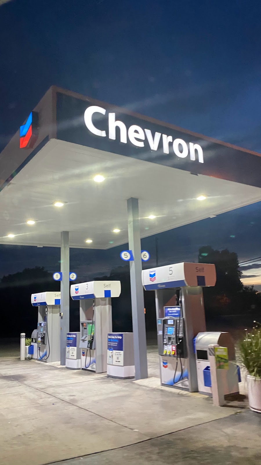 Chevron | 3865 N Hwy 19A, Mt Dora, FL 32757, USA | Phone: (352) 735-2996