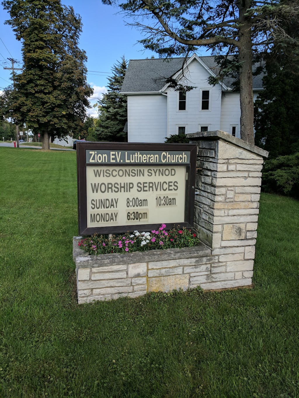 Zion Evangelical Lutheran Church | 1023 E Capitol Dr, Hartland, WI 53029, USA | Phone: (262) 367-3617