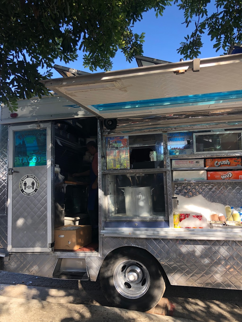 Los Tapatios lunch truck | 3300 Westminster Ave, Santa Ana, CA 92703, USA | Phone: (714) 740-9887