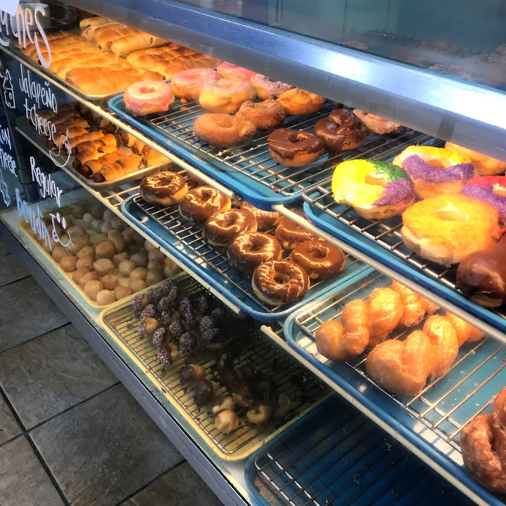 Mary Lee Donuts | 4177 LA-1, Port Allen, LA 70767, USA | Phone: (225) 749-2082