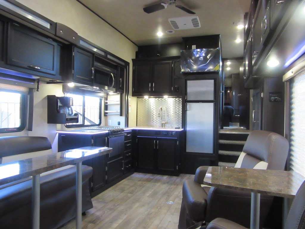 Rowley White RV | 2825 W McDowell Rd, Phoenix, AZ 85009, USA | Phone: (602) 540-4142