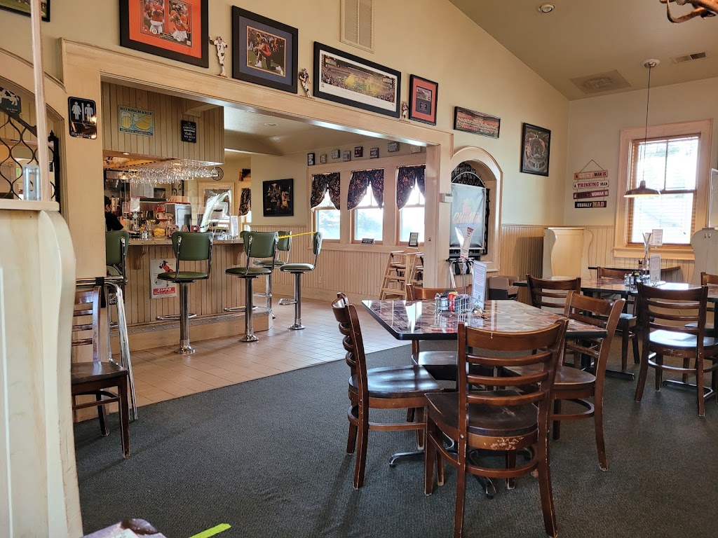 Catalinas Diner | 273 E Kiowa Ave, Elizabeth, CO 80107, USA | Phone: (303) 646-2700