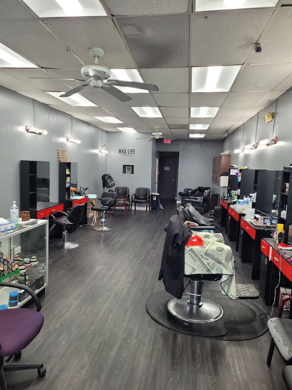 Max Life Barbershop & Salon | 6859 New Hampshire Ave, Takoma Park, MD 20912, USA | Phone: (240) 748-8286