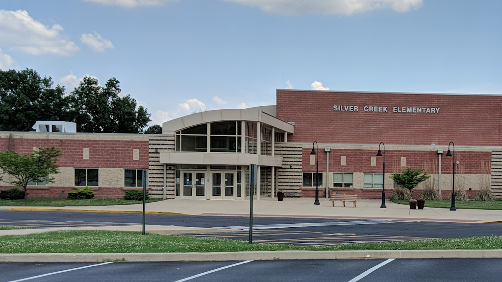 Silver Creek Elementary School | 209 N Dewey St, Troy, IL 62294 | Phone: (618) 667-5403