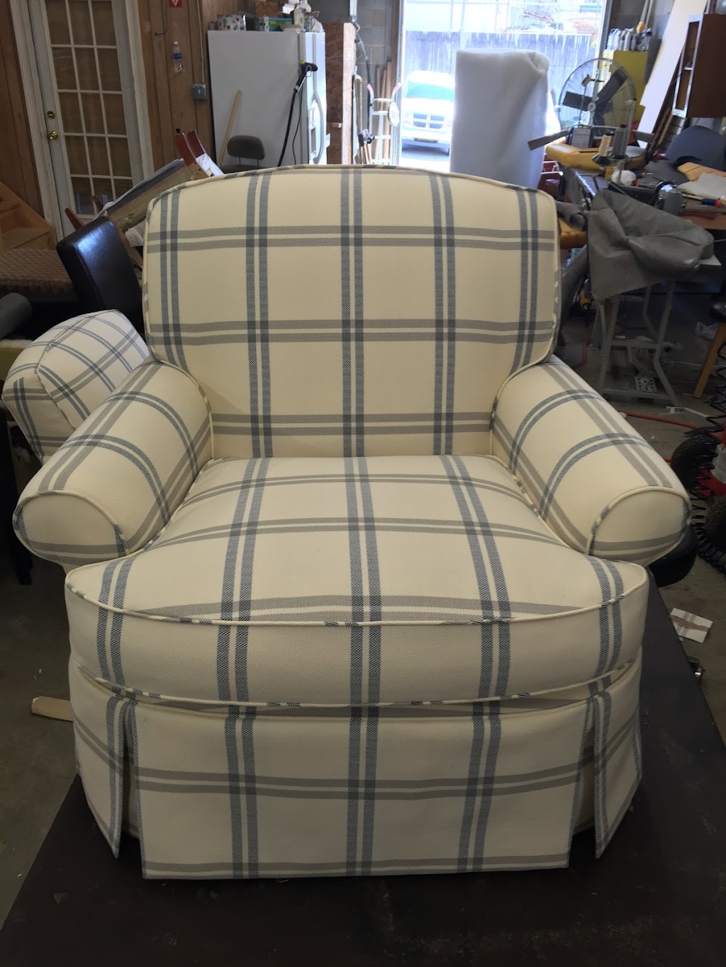 Cas-Upholstery | 12718 NC-231, Middlesex, NC 27557 | Phone: (919) 696-9495