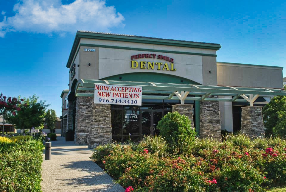 Perfect Smile Dental - Sacramento | 8735 Center Pkwy #150, Sacramento, CA 95823, USA | Phone: (916) 714-3410