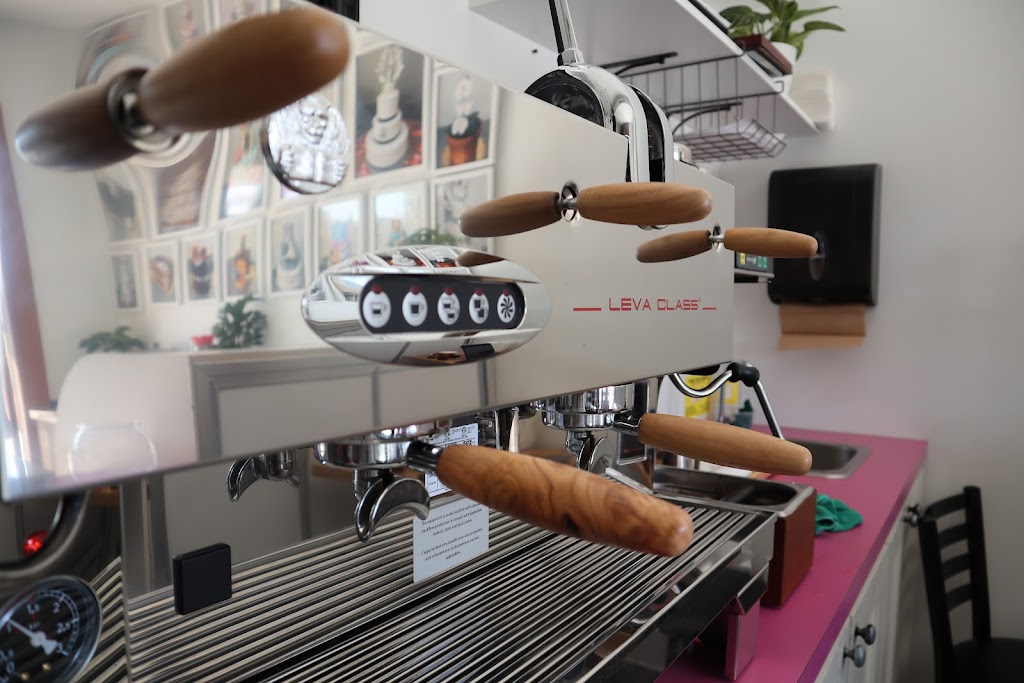 Napoleon Bakery | 19524 Nordhoff St # 2, Northridge, CA 91324, USA | Phone: (747) 224-0230