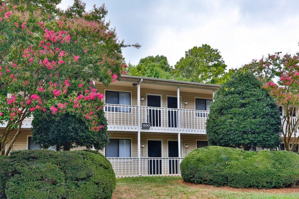 Huntersville Apartment Homes | 300 Hunters Rd, Huntersville, NC 28078, USA | Phone: (855) 437-0032