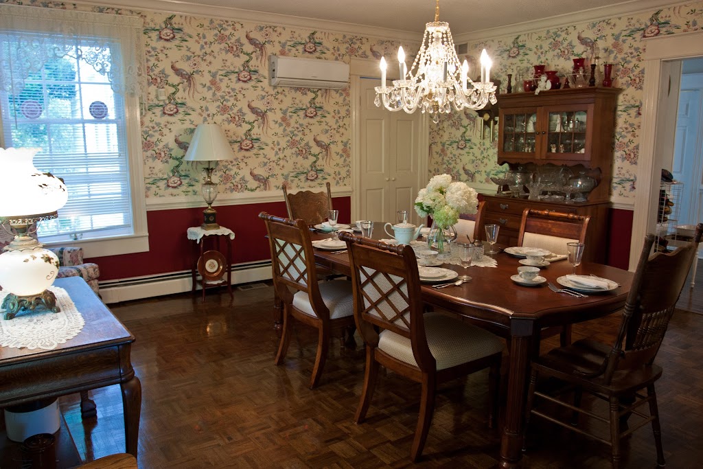 Stuart Hill Bed & Breakfast | 228 Spencer-Preston Rd, Martinsville, VA 24112, USA | Phone: (276) 734-4287