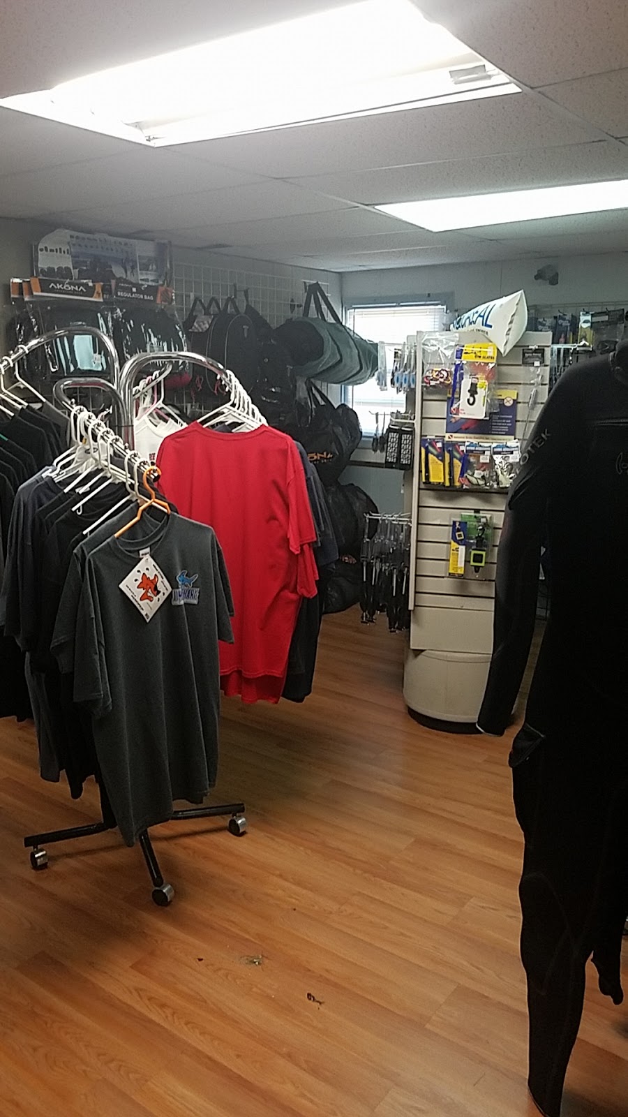 Blue Dolphin Dive Shop | 3010 S Stratford Rd, Winston-Salem, NC 27103, USA | Phone: (336) 760-9226