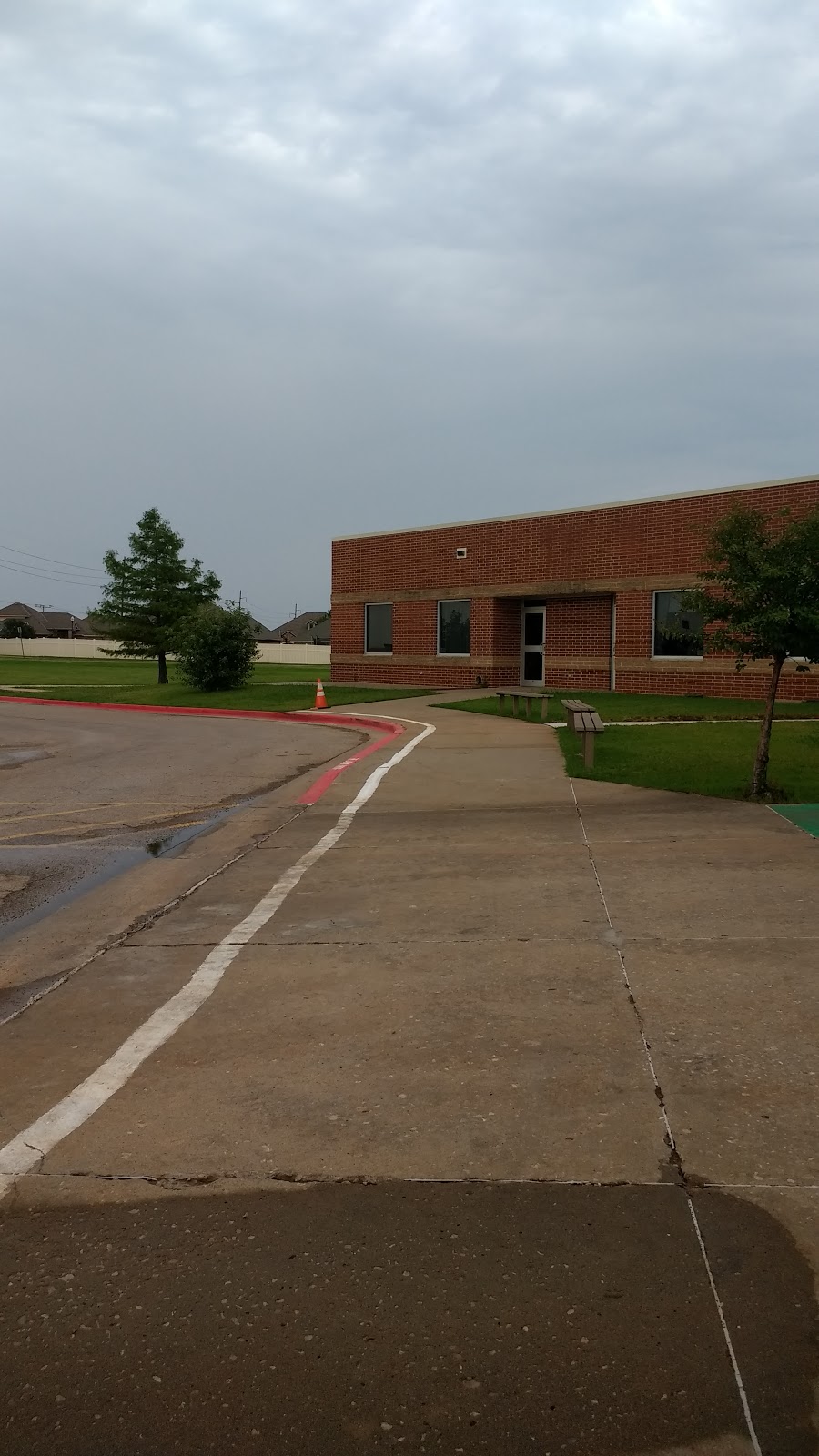 Deer Creek Elementary | 4704 NW 164th St, Edmond, OK 73013, USA | Phone: (405) 348-9100