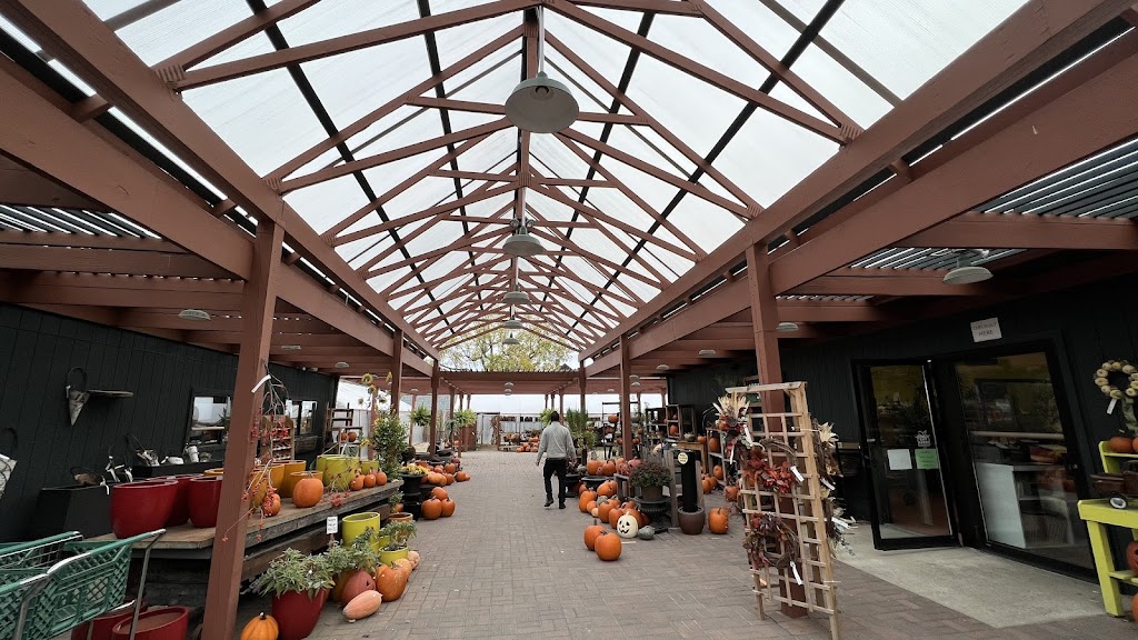 Leitners Garden Center | 945 Randolph Ave, St Paul, MN 55102, USA | Phone: (651) 291-2655