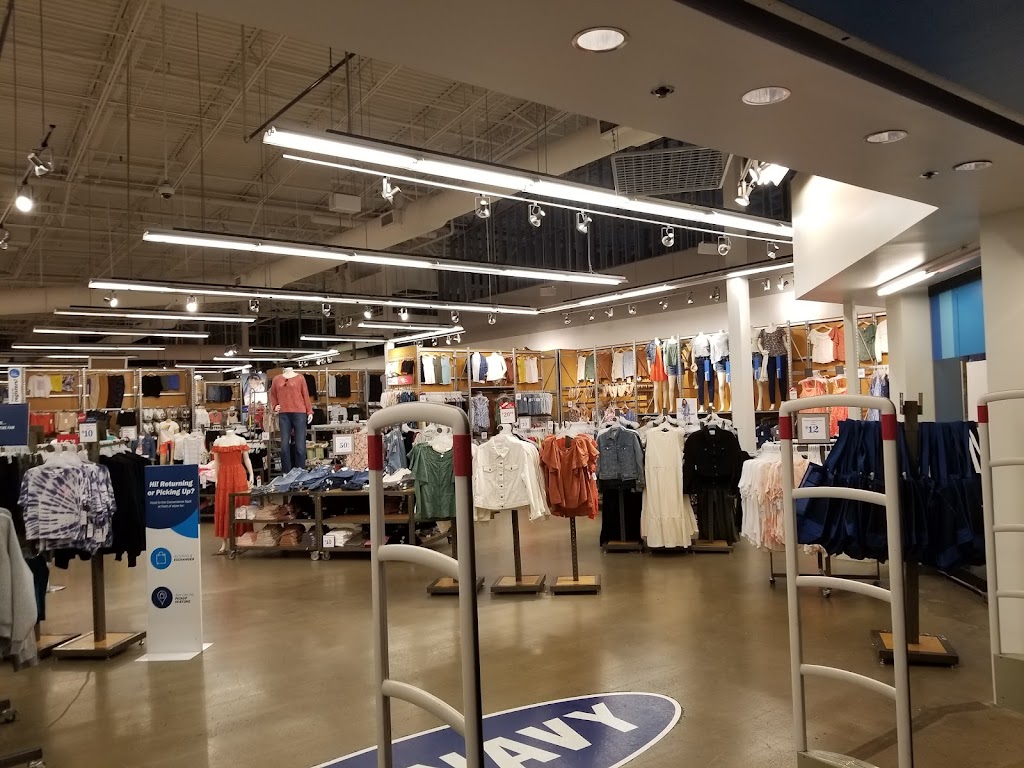 Old Navy Outlet | 3000 Grapevine Mills Pkwy Space #245, Grapevine, TX 76051, USA | Phone: (972) 355-3111