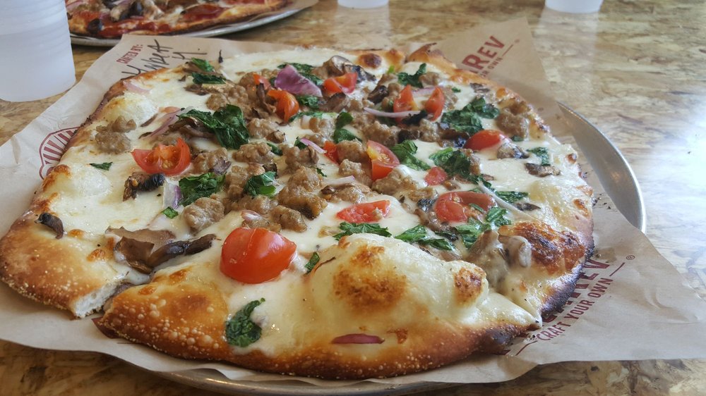 PizzaRev | 5419 Gosford Rd #100, Bakersfield, CA 93313, USA | Phone: (661) 654-8996