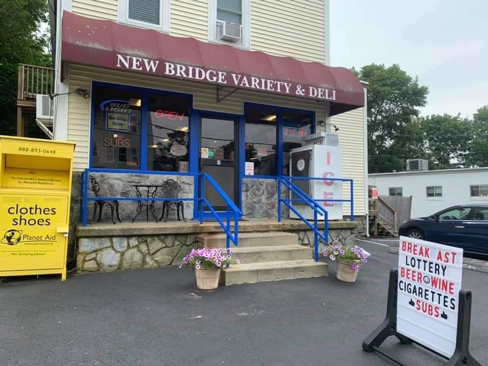 New Bridge Variety & Deli | 8 Bridge St, Danvers, MA 01923, USA | Phone: (978) 774-7427