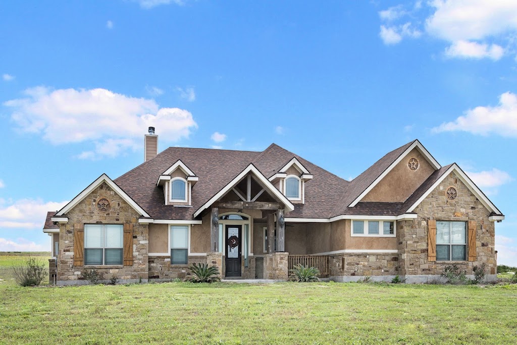 Chris Matthews Custom Homes | 367 Bear Ridge Dr, La Vernia, TX 78121, USA | Phone: (210) 287-4220