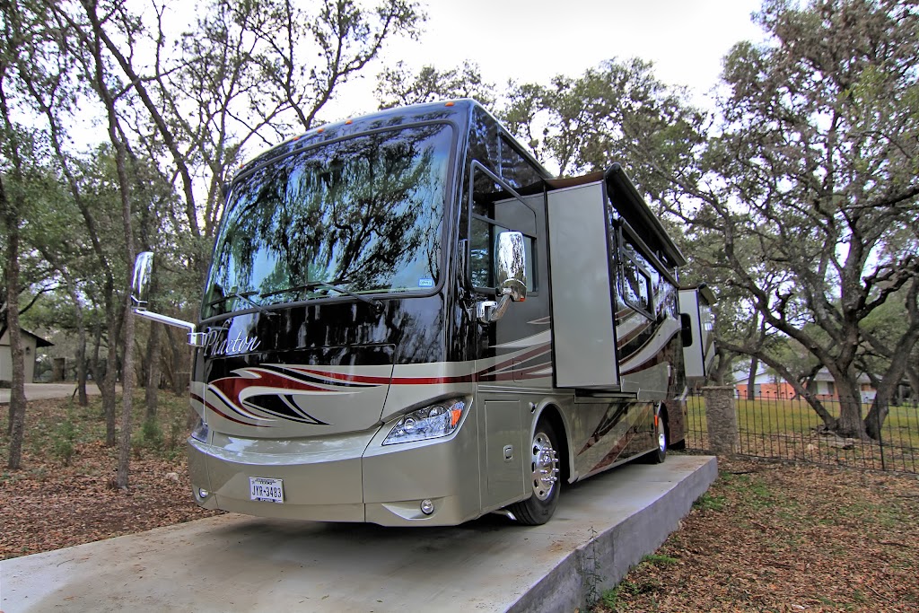 Hill Country Shine Mobile RV Detailing | 2549 Westview Dr, Canyon Lake, TX 78133, USA | Phone: (210) 912-4979