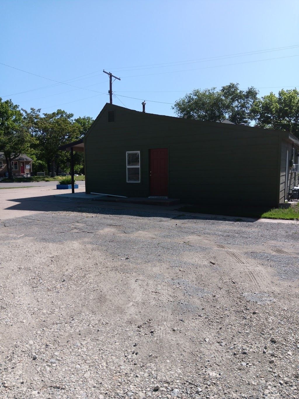 Country Cottage Square | 115 W Kansas Ave, El Dorado, KS 67042, USA | Phone: (316) 321-5313