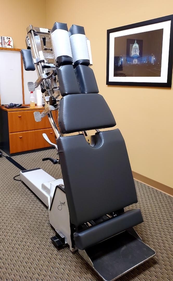 Bakke Chiropractic | 801 N Main St b, Lodi, WI 53555, USA | Phone: (608) 592-1400