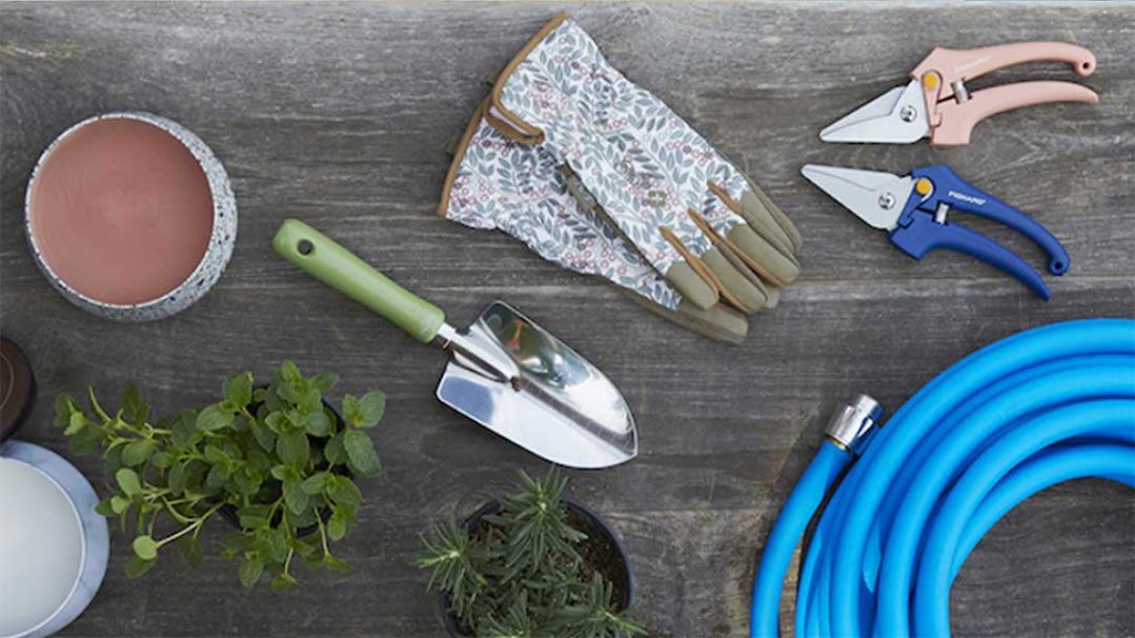 Walmart Garden Center | 2750 E Germann Rd, Chandler, AZ 85286, USA | Phone: (480) 812-2930