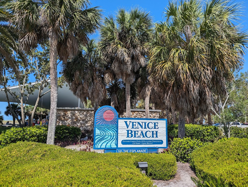 Pilot House on Venice Beach | 101 The Esplanade N, Venice, FL 34285, USA | Phone: (941) 416-3478