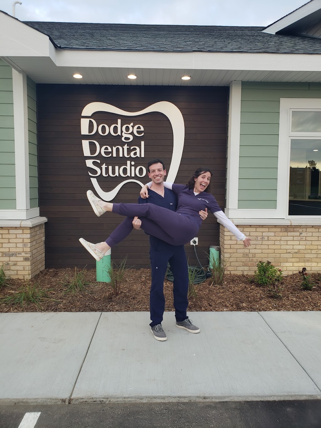 Dodge Dental Studio | 158 Pike Lake Dr, Hartford, WI 53027, USA | Phone: (262) 673-6050