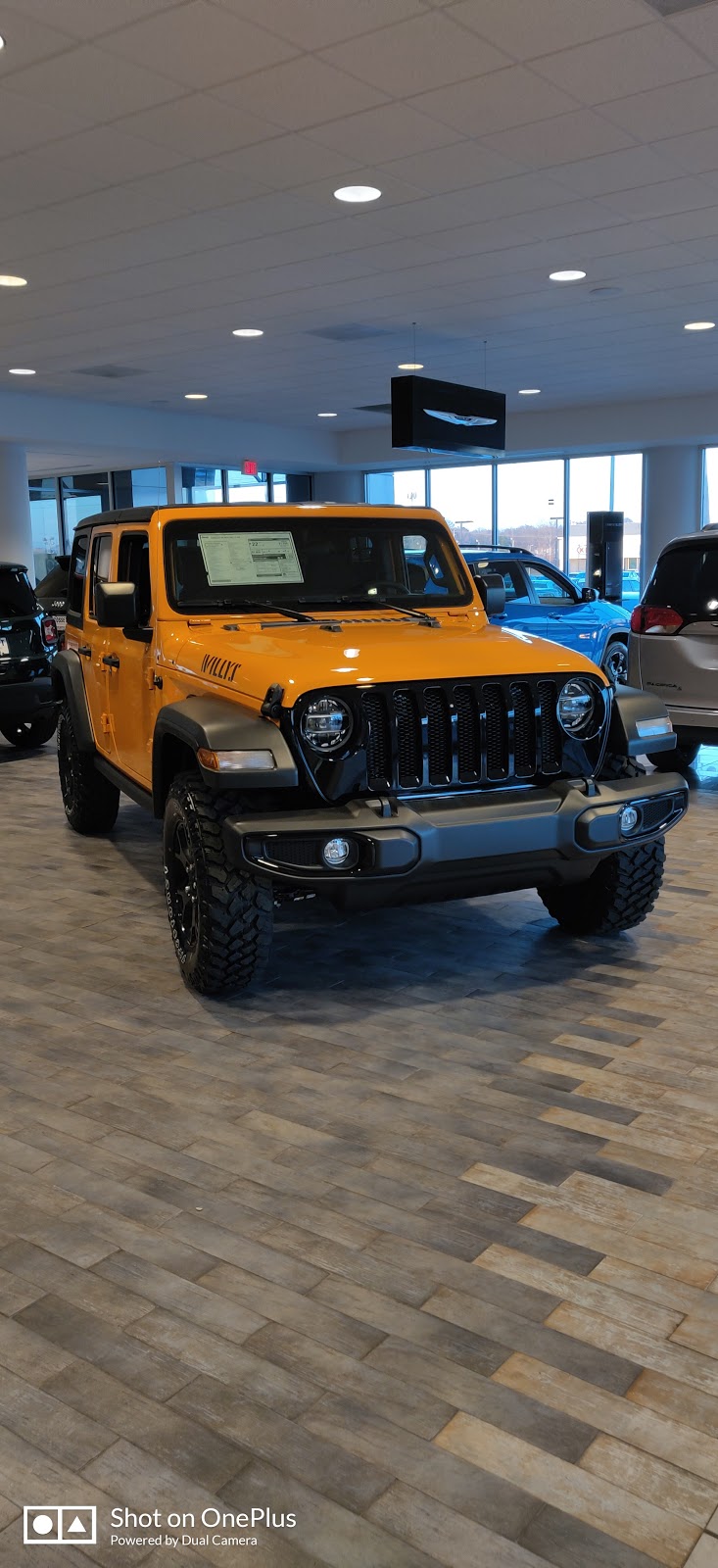 Gossett Chrysler Dodge Jeep Ram | 1901 Covington Pike, Memphis, TN 38128, USA | Phone: (901) 203-5294