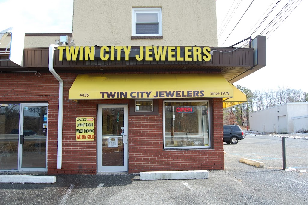 Twin City Jewelers Howell | 4435 US-9, Howell Township, NJ 07731, USA | Phone: (732) 370-1959