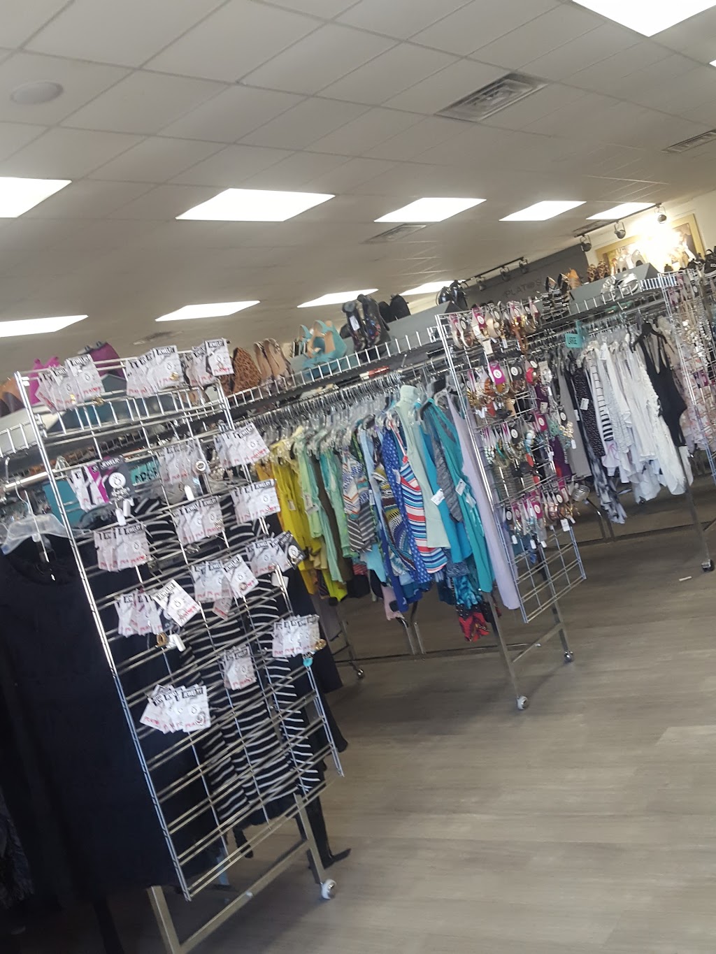 Platos Closet Baton Rouge | 11112 Airline Hwy, Baton Rouge, LA 70816, USA | Phone: (225) 442-9056