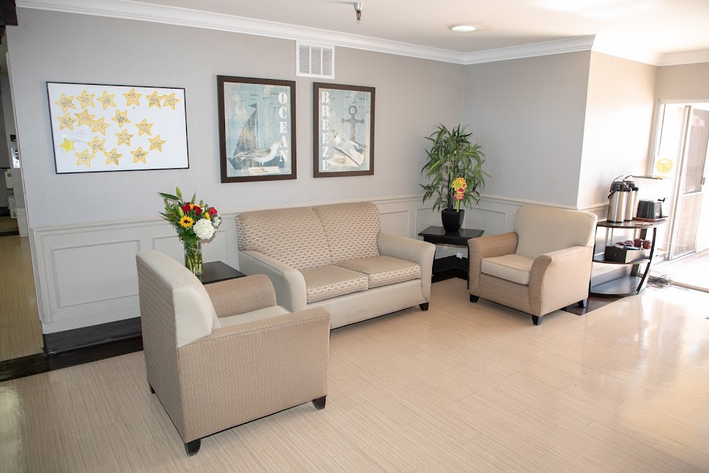 Country Villa Belmont Heights Healthcare Center | 1730 Grand Ave #2011, Long Beach, CA 90804, USA | Phone: (562) 597-8817