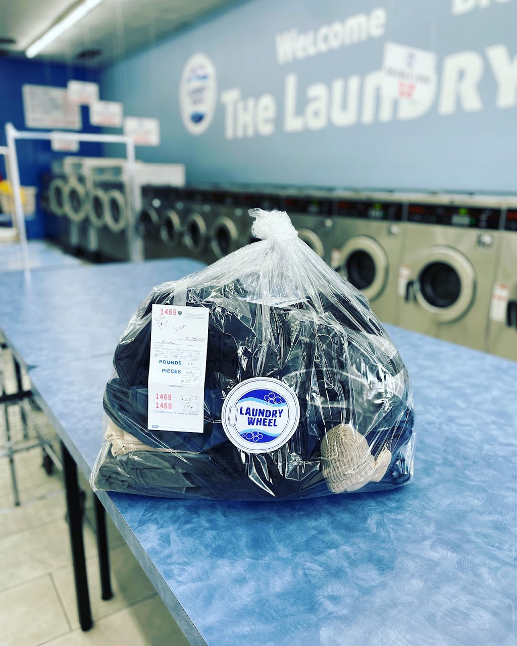 The Laundry Wheel 2 Laundromat & Wash and Fold | 901 N 16th St, Phoenix, AZ 85006, USA | Phone: (602) 877-1299