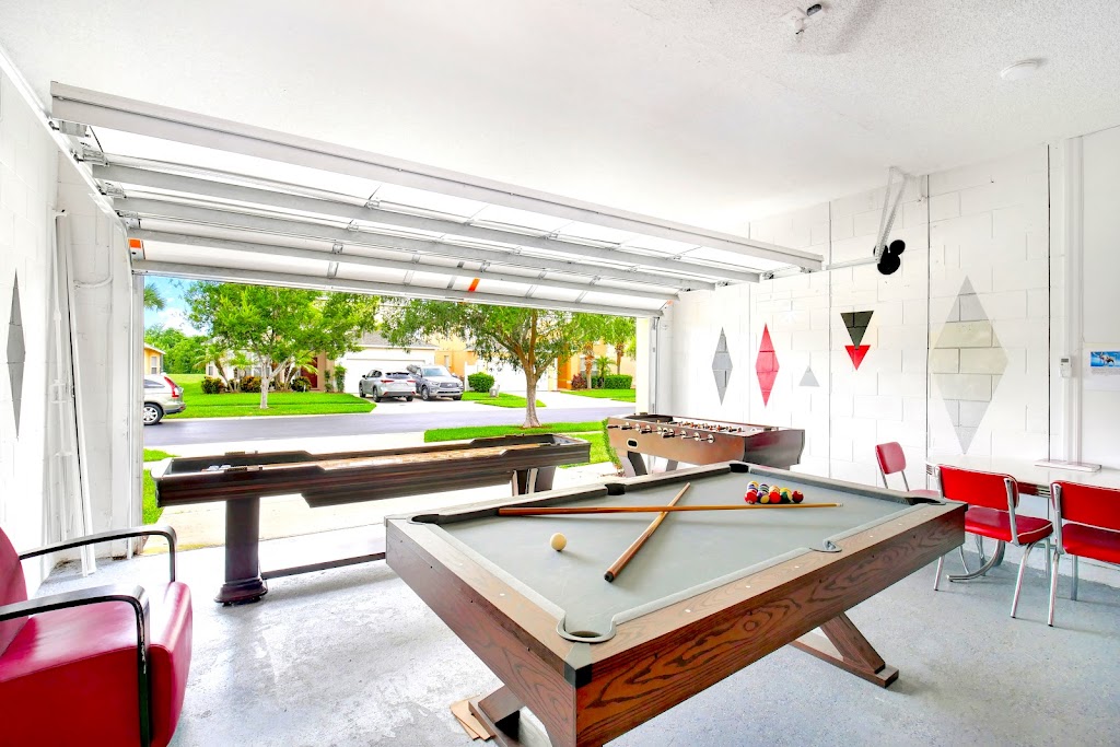 Mad Men Magic Kingdom House | 2751 Emerald Island Blvd, Kissimmee, FL 34747, USA | Phone: (301) 275-9078