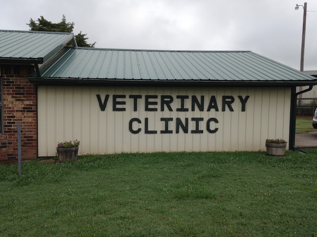 Johnston Veterinary Clinic | 163 Co Rd 2602, Pawhuska, OK 74056, USA | Phone: (918) 287-9990