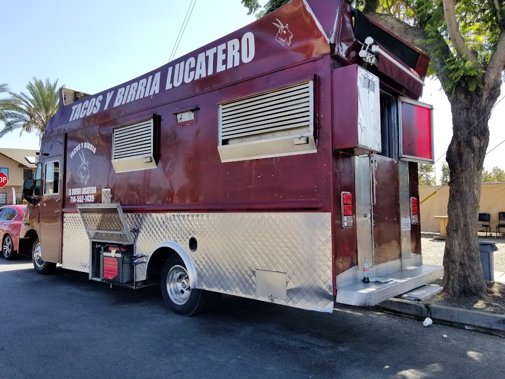 Tacos y Birria El Guero Lucatero | 1300 W Myrtle St, Santa Ana, CA 92703 | Phone: (714) 552-1439