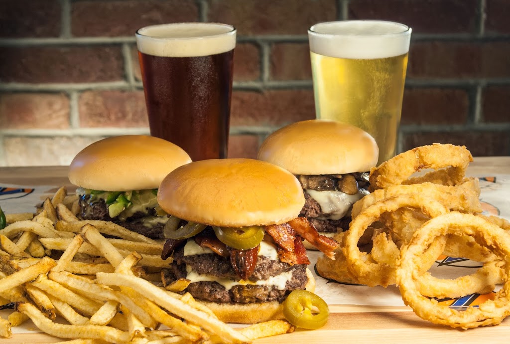 Zipps Sports Grill | 4060 S Arizona Ave, Chandler, AZ 85248 | Phone: (480) 398-1776