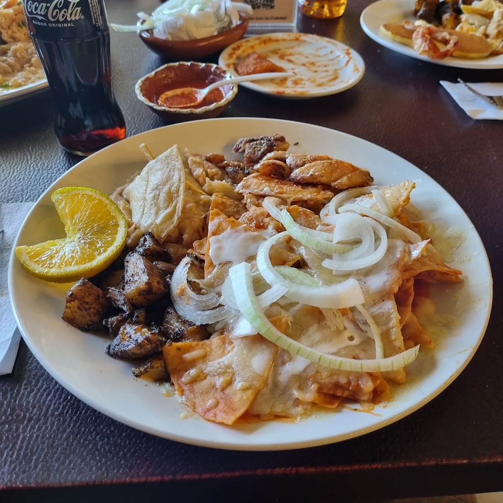Restaurante Santo Coyote | Km 106, carretera, 21506 B.C., Mexico | Phone: 665 142 3344