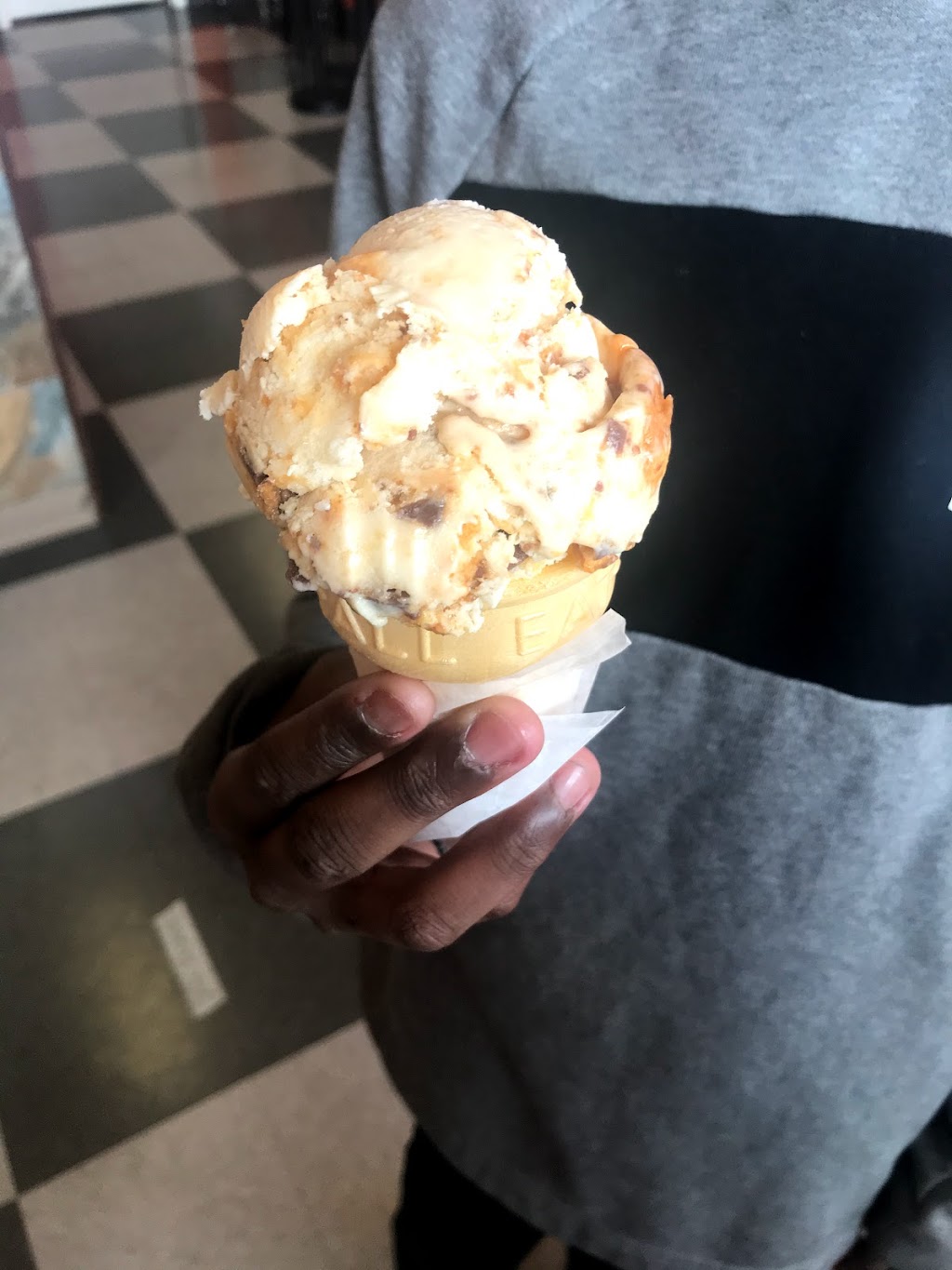 Highview Ice Cream and Coffee | 7525 Outer Loop, Louisville, KY 40228, USA | Phone: (502) 618-3809