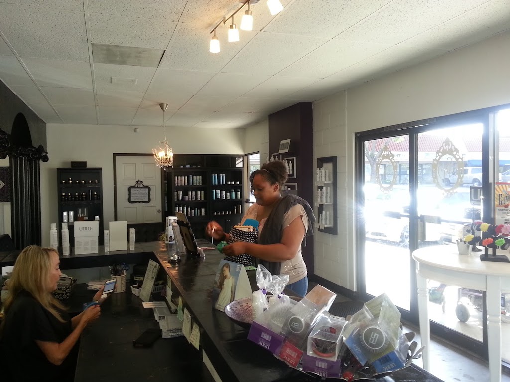 Vanity Salon + Co | 140 S Grand Ave, Glendora, CA 91741, USA | Phone: (626) 335-1279