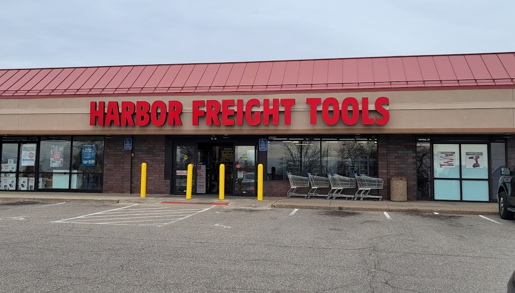 Harbor Freight Tools | 2950 White Bear Ave SUITE 10, Maplewood, MN 55109 | Phone: (651) 777-0713